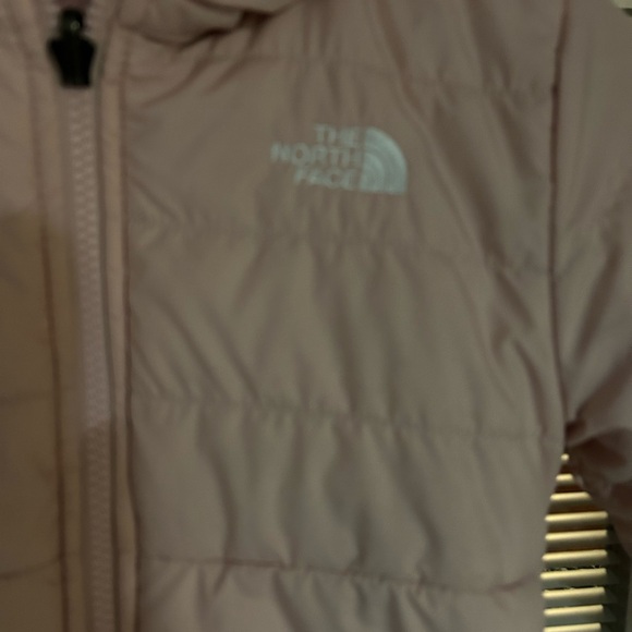 The North Face Childs Jacket - Picture 6 of 8